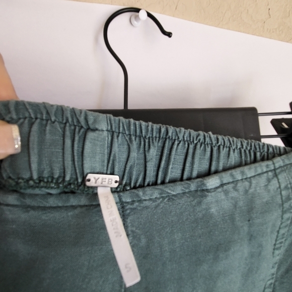 YFB young fabulous broke split front wide leg pants preowned S small pigment - Picture 7 of 11